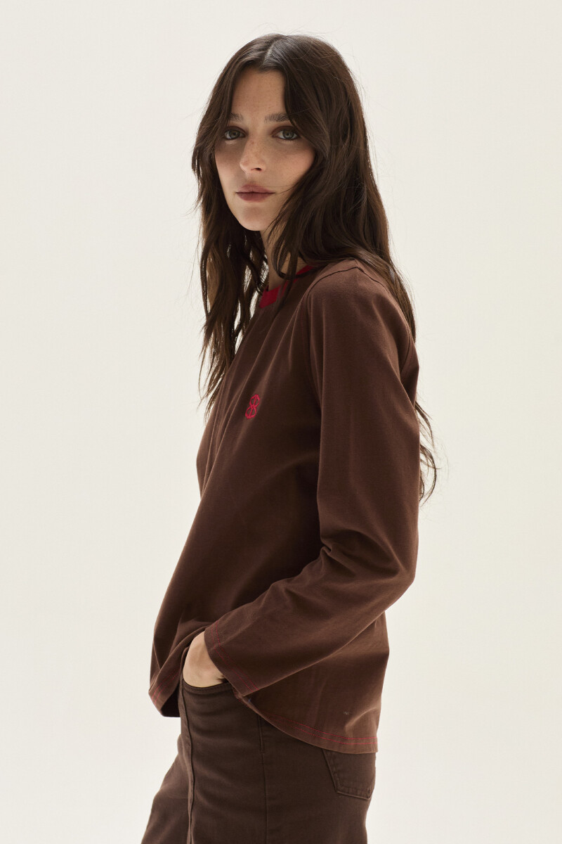 Remera Marigold Chocolate