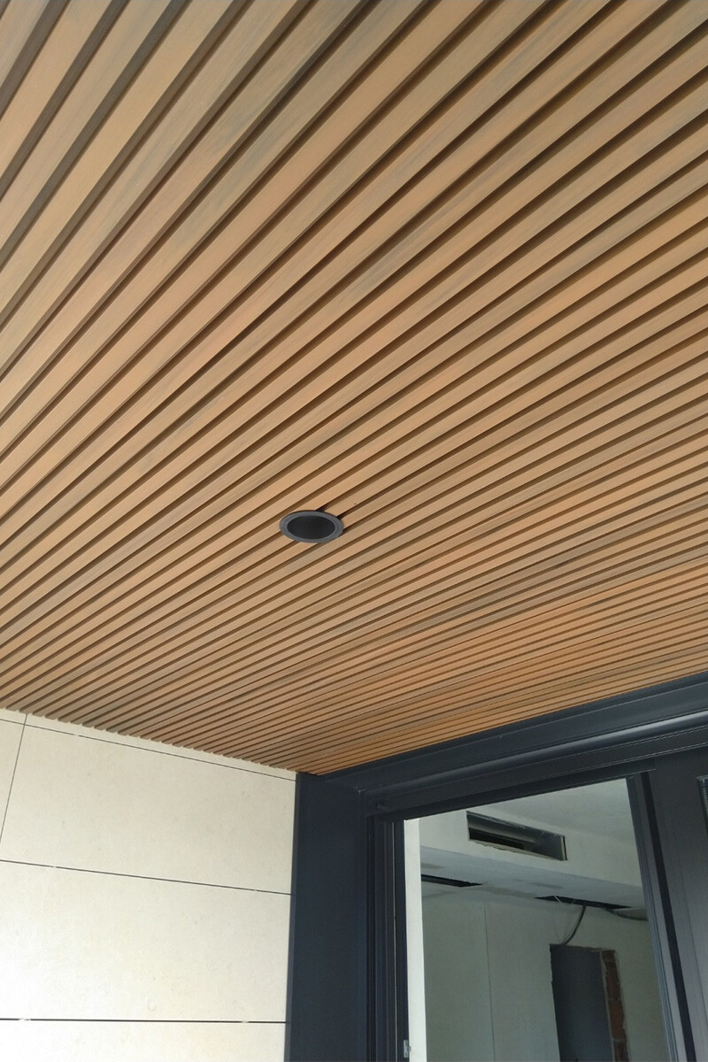 PANEL WPC RIPADO EXTERIOR PANEL RIPADO EXTERIOR WPC CO-EXTRUIDO JE23 TEAK B 2850X219X26MM