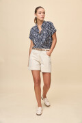 SHORT UNDER Crudo