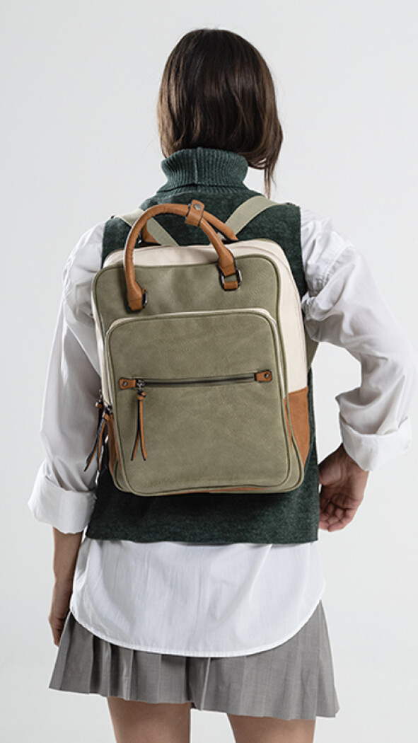 MOCHILA CARACAS LAUREL ARENA Y SUELA