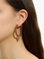 Aros Con Cuentas Y Corazón multicolor