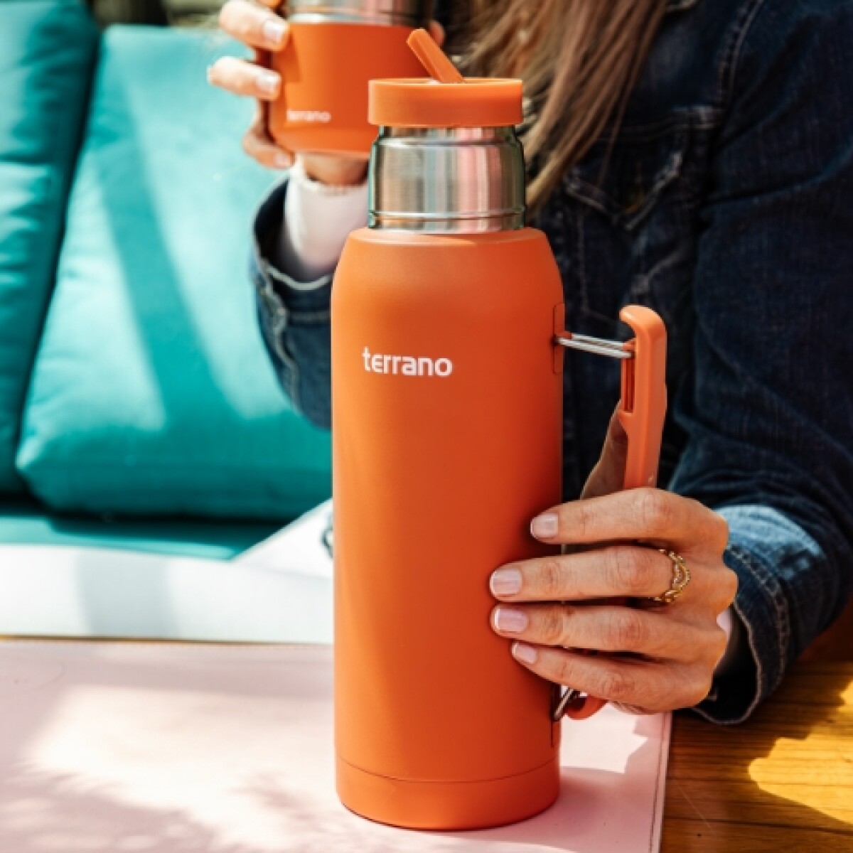 Termo Premium 1Lt. con Manija. - Terracota 