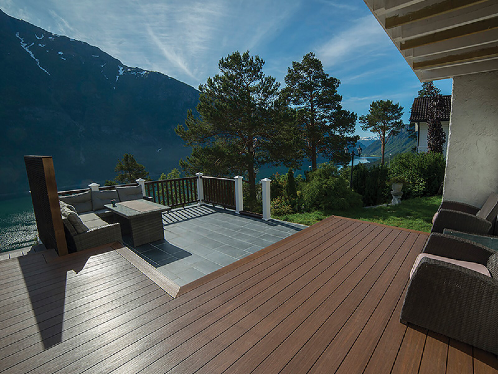 Deck Para Exterior en WPC Teak 