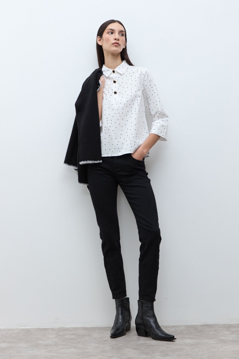 Blusa lunares cuello camisa crudo