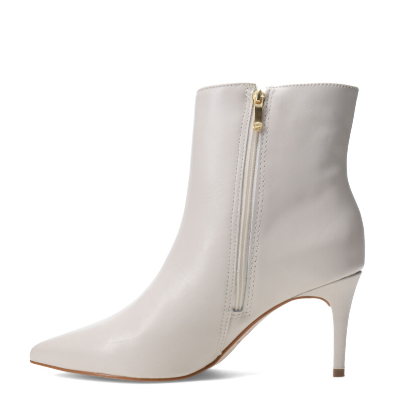 Bota de Mujer Bottero Caña Baja Y Taco Fino Marfil