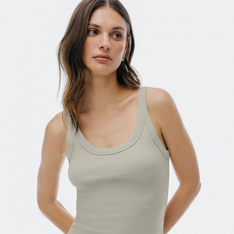 CAMISETA REGATA FEM OLIVA CLARO