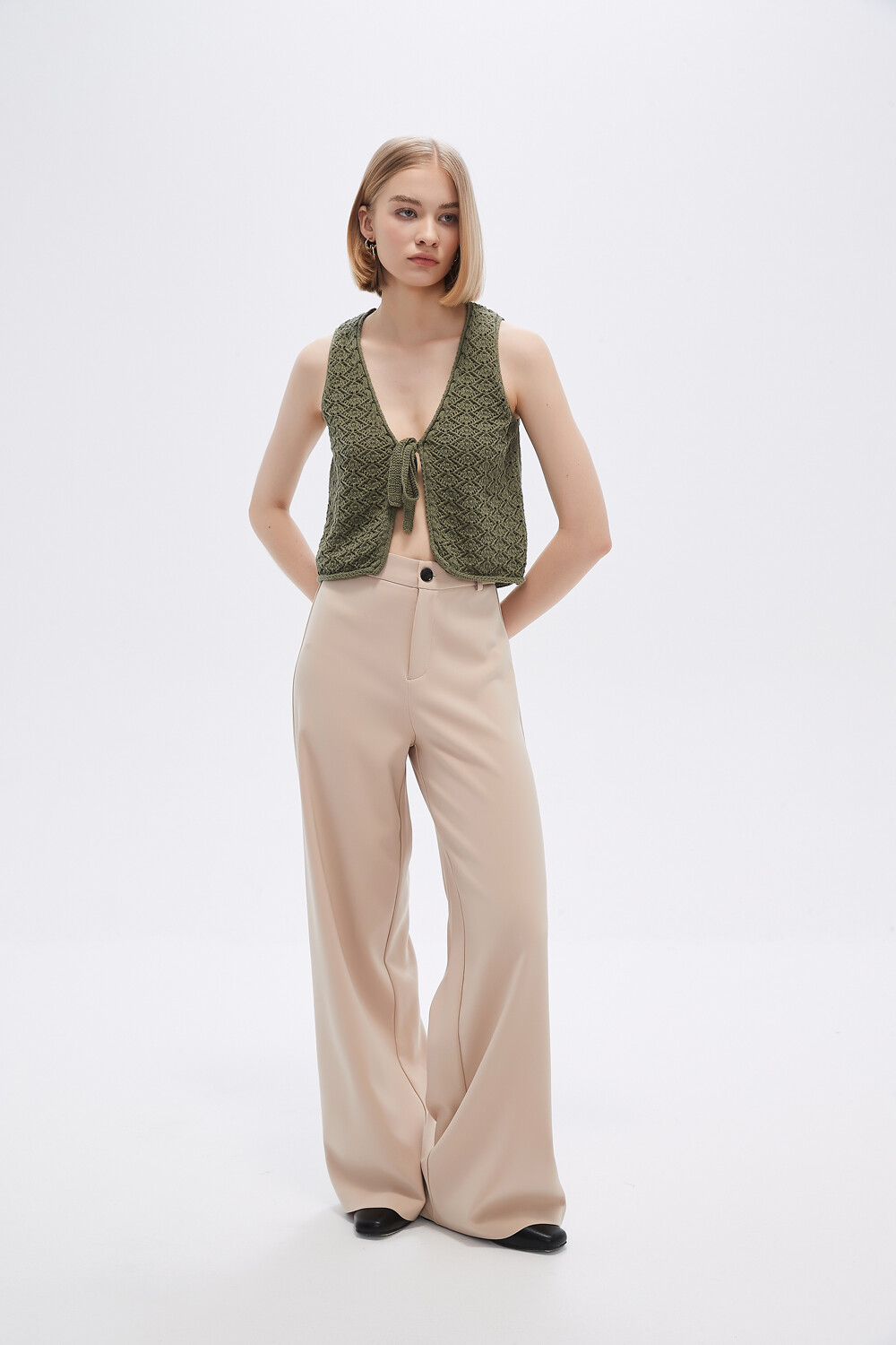 Tops Titik Verde Oliva Claro