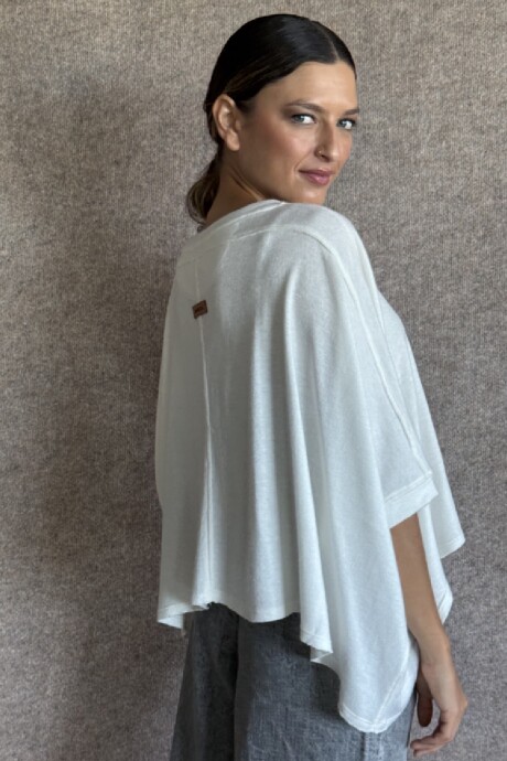Remera Lara Crudo tipo cashmere