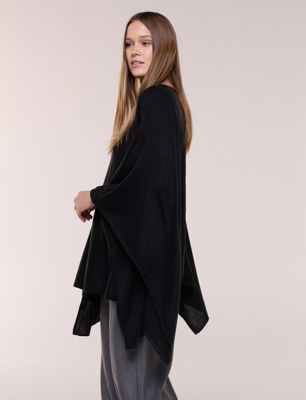 Poncho Solid NEGRO