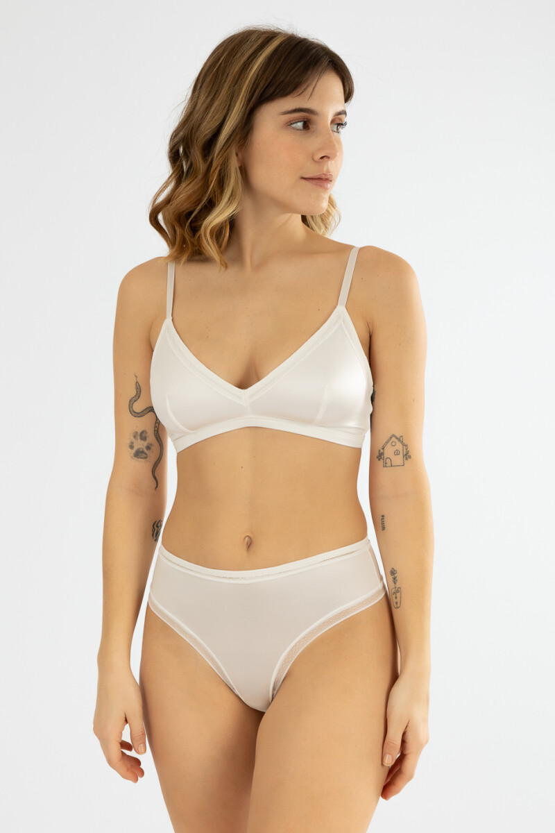Culoteless eris Marfil