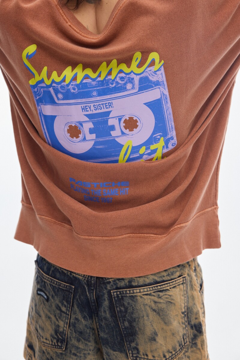 Buzo Sur Hit Camel