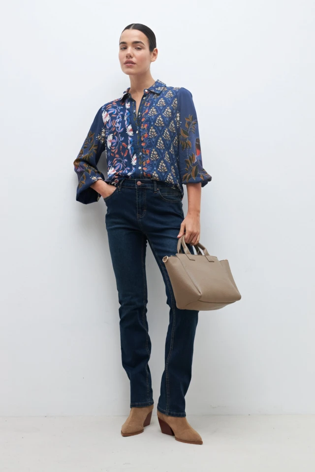 Camisa estampada patchwork floral azul marino