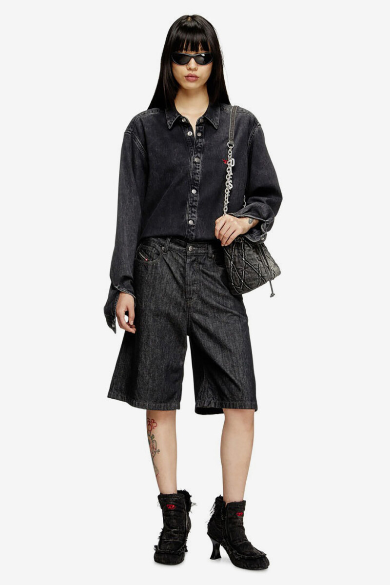 DE-SIRE-SHORT PANTALON CORTO Negro