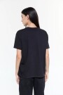 REMERA HARRY Negro