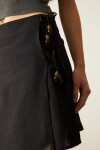 Falda con piedras negro