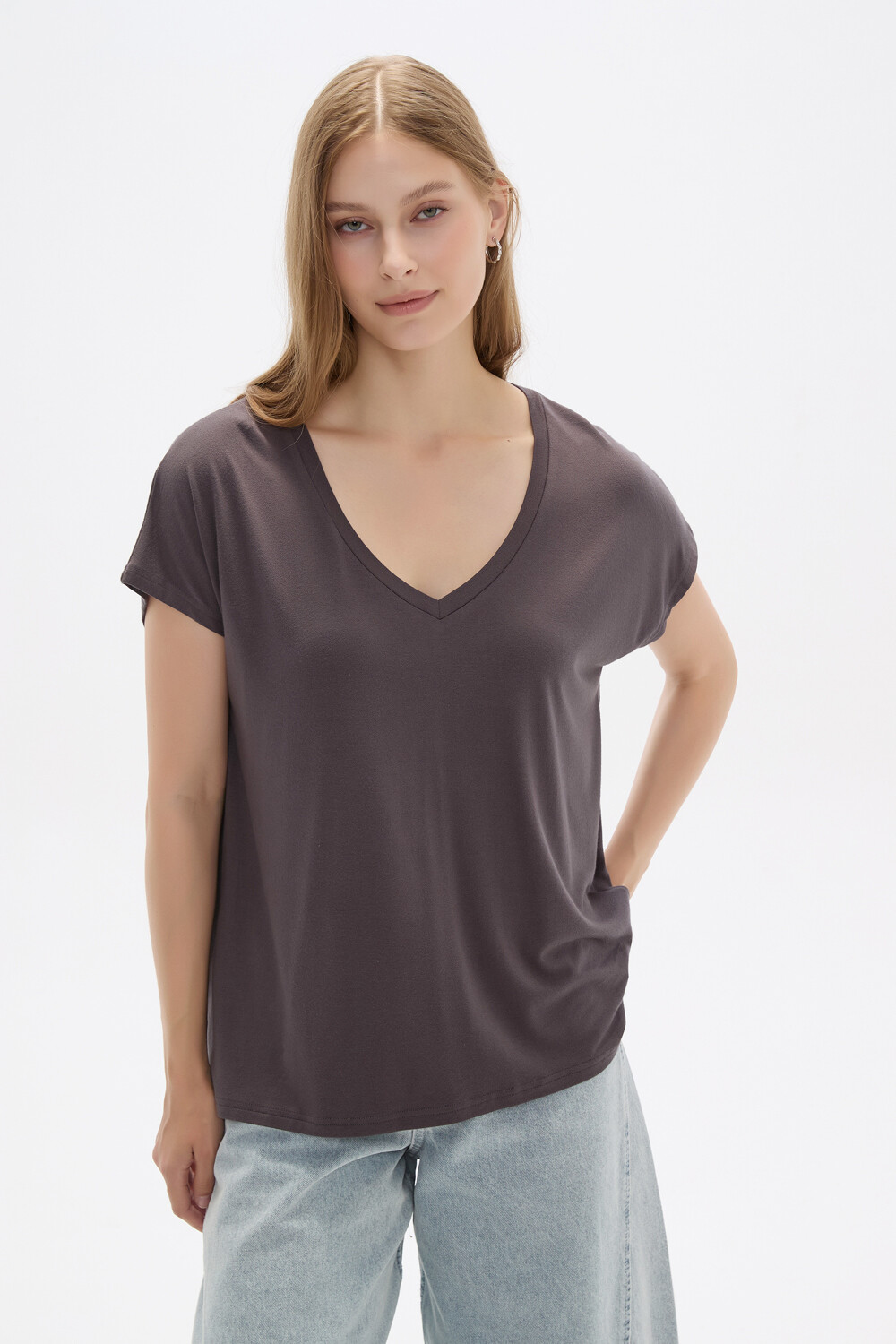 Remera Venom Gris Oscuro