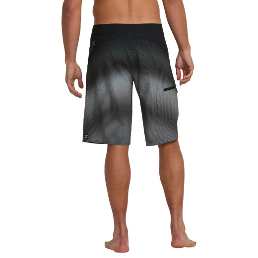 Boardshort Billabong Fluid Pro 21" - Negro Boardshort Billabong Fluid Pro 21" - Negro
