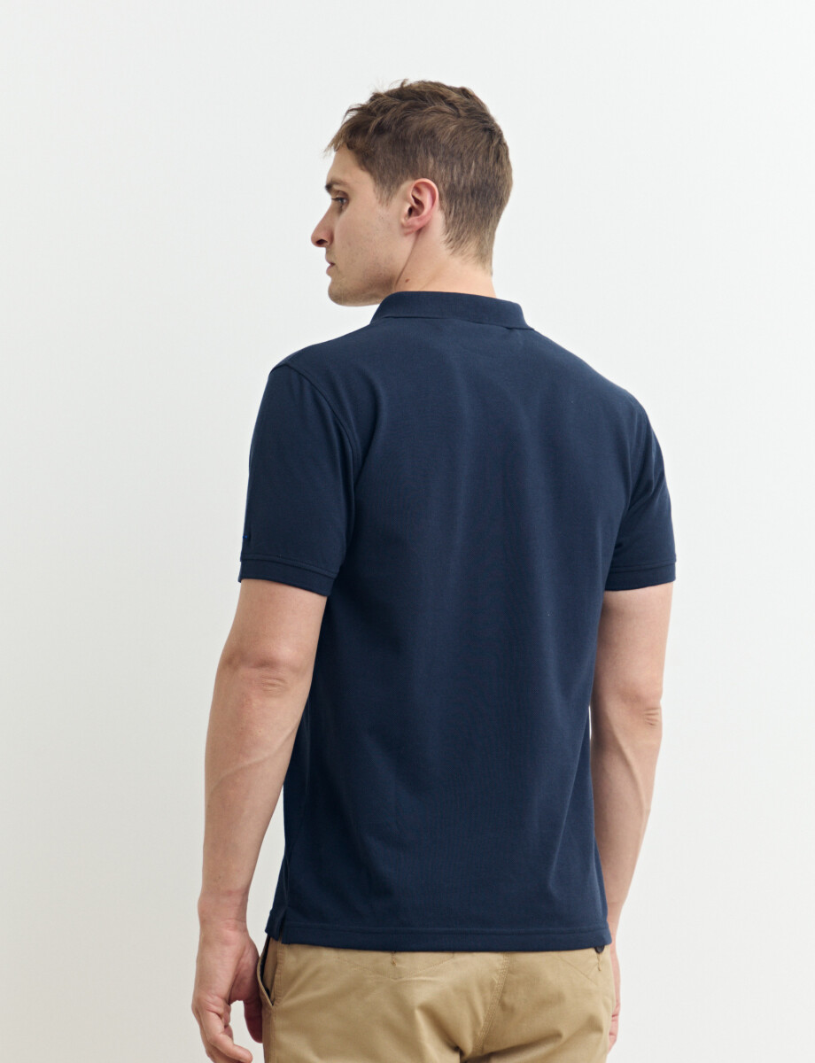 520751 REMERA HARRINGTON LABEL Azul Oscuro