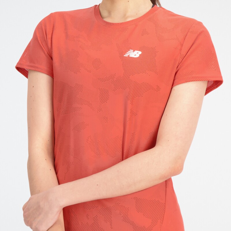 Remera New Balance de Dama - Q Speed - WT33281ASU RED