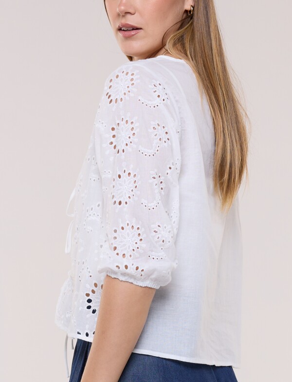 Cardigan Corto De Broderie Con Lazos Frontales CRUDO