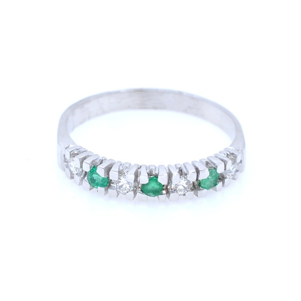 Anillo en oro 18k blanco , brillantes y esmeraldas Anillo en oro 18k blanco , brillantes y esmeraldas