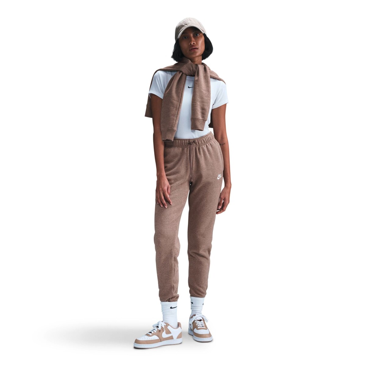 Pantalon Largo Nike Club Fleece Mid-Rise de Mujer - Chocolate 
