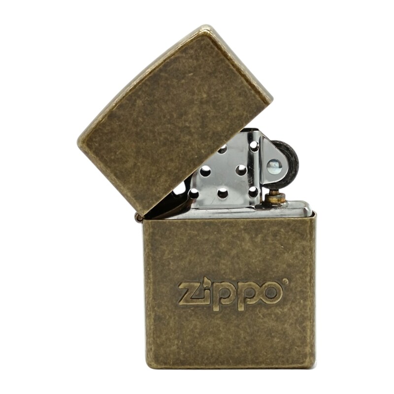 Encendedor ZIPPO 28994 Stamp Anti Brass - ZP289939 doradouniforme