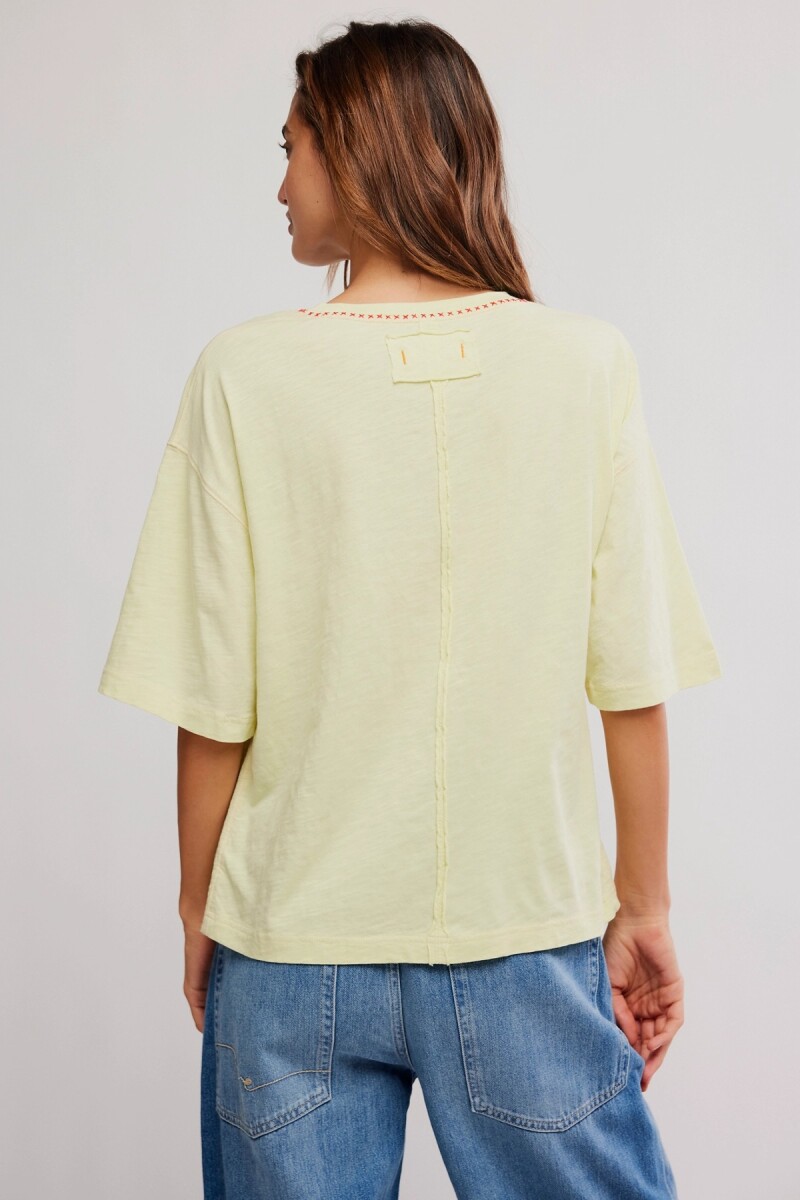 REMERA IN SPRING Amarillo