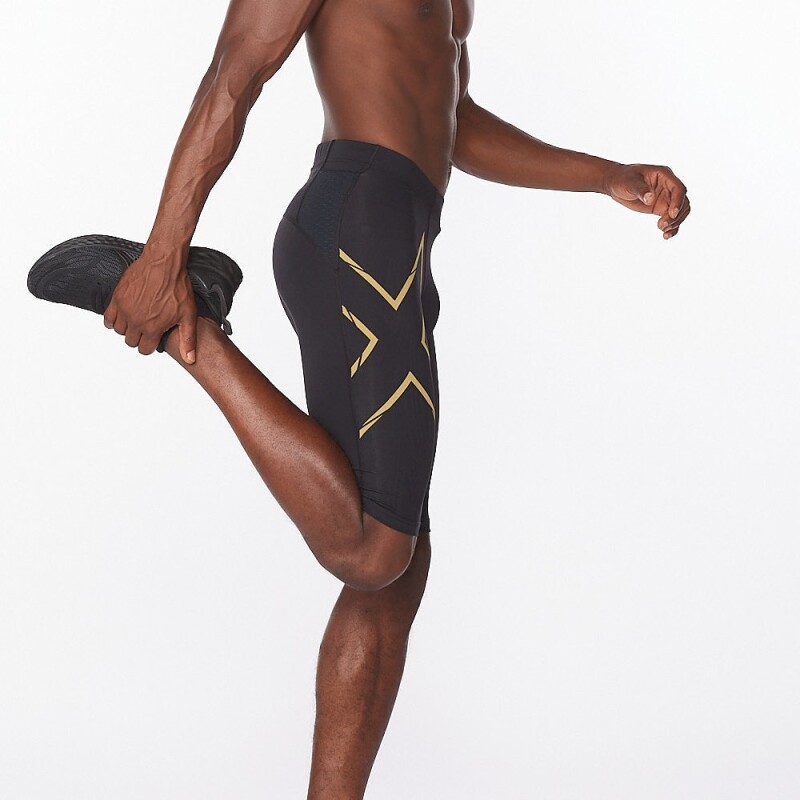 Short Running Light Speed Compression Hombre Black/gold Reflective