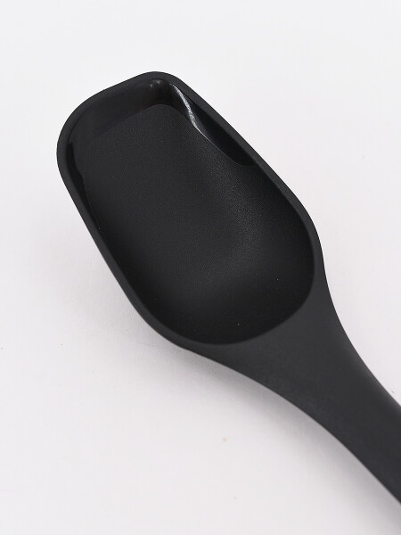 CUCHARA 33CM NEGRO.