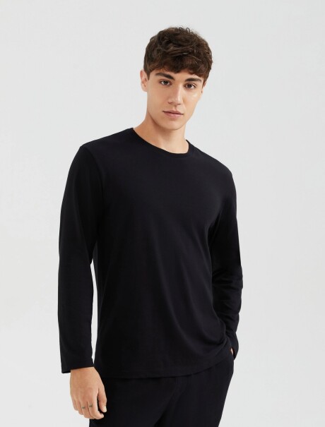 CAMISETA UNISSEX ESCOTE A LA BASE NEGRO