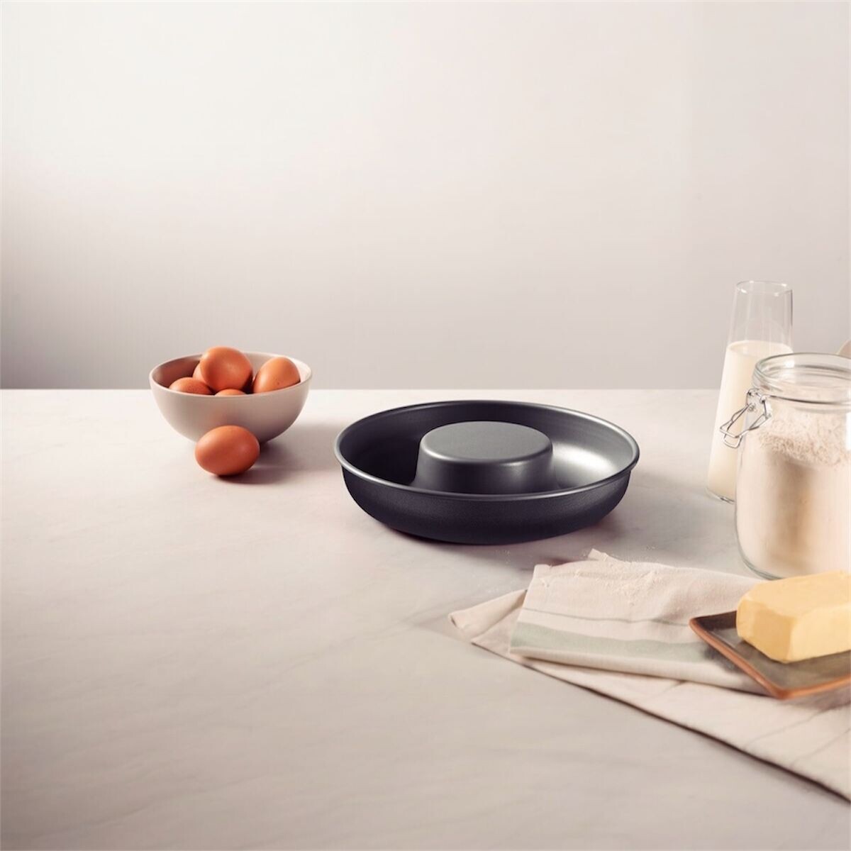 Molde para Rosca Antiadherente 24cm Tramontina - Grafito 