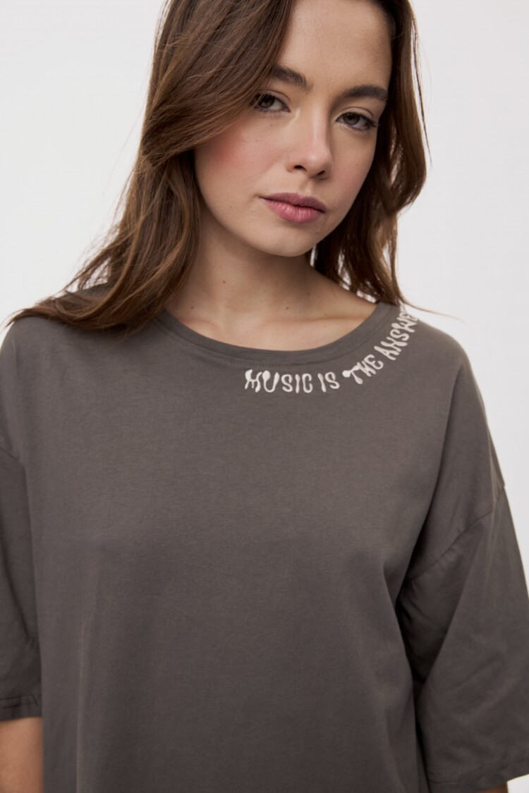 REMERA ANSWER Cemento