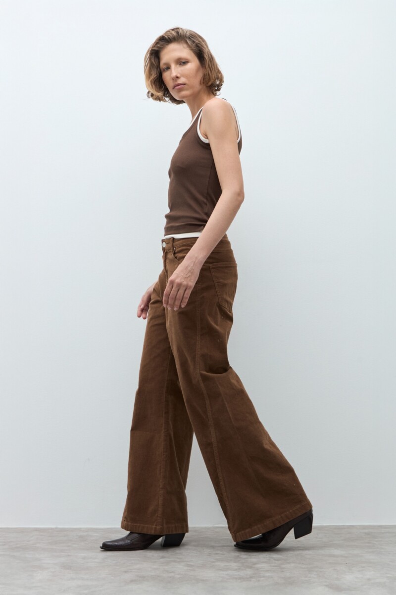 Pantalon Lena de pana tostado