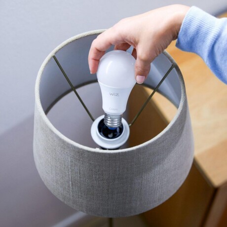 Lámpara LED Inteligente WIZ PHILIPS A60 E27 9W Blanca Lámpara LED Inteligente WIZ PHILIPS A60 E27 9W Blanca