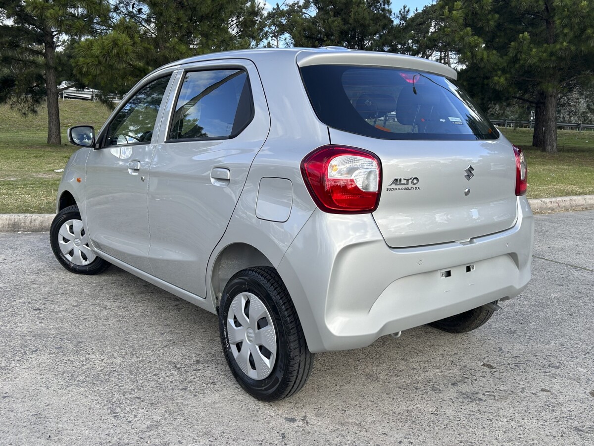 Suzuki Alto GL Extra Full 1.0 2026 0KM | Permuta / Financia Suzuki Alto GL Extra Full 1.0 2026 0KM | Permuta / Financia
