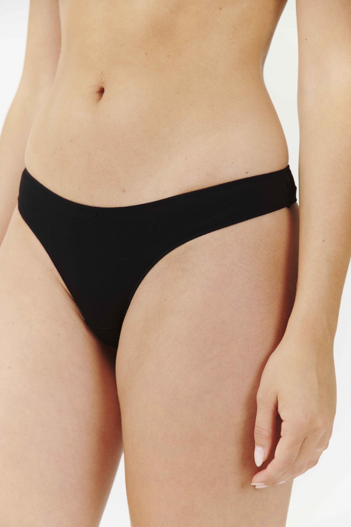 Colaless Ornella Negro