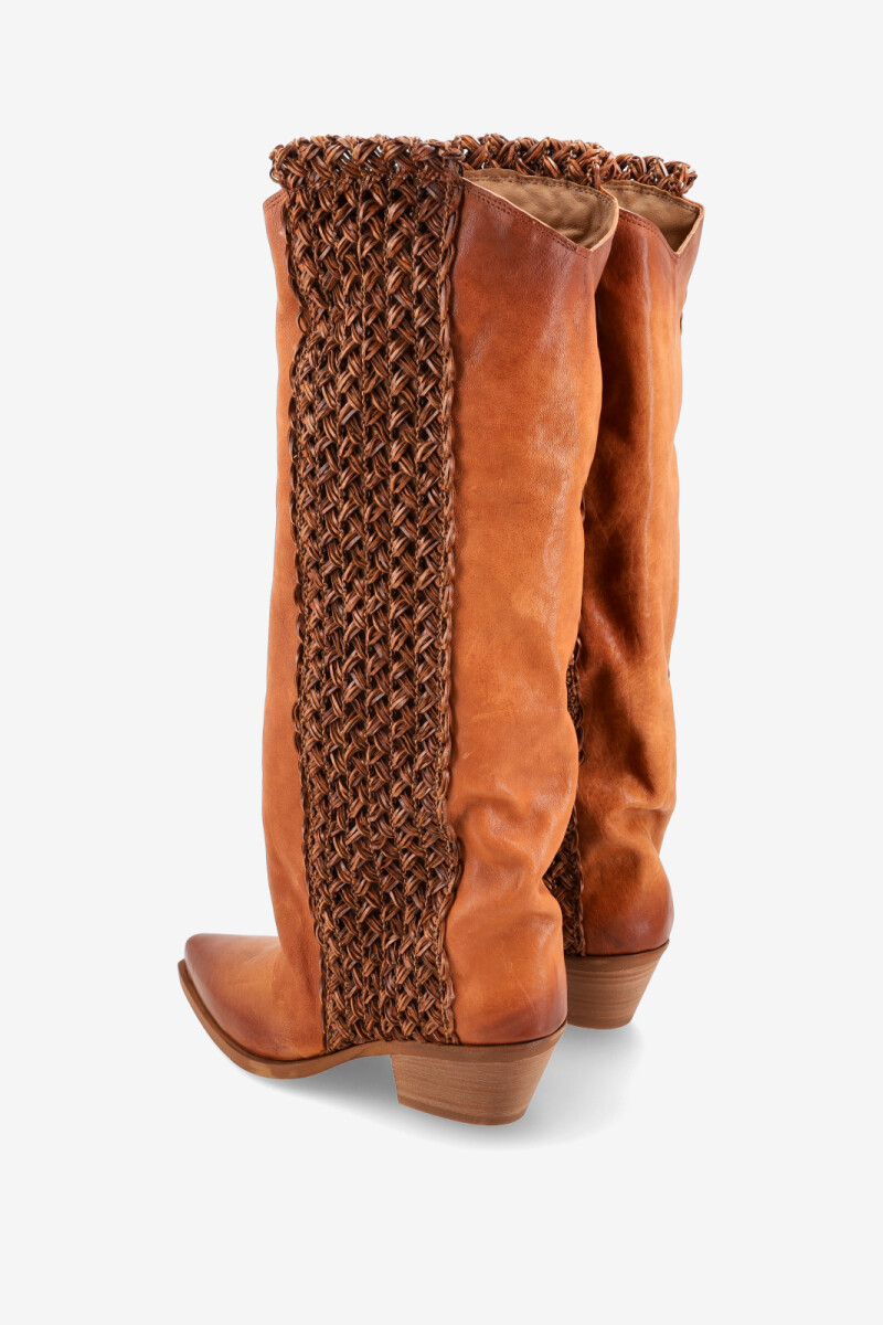 BOTA Camel