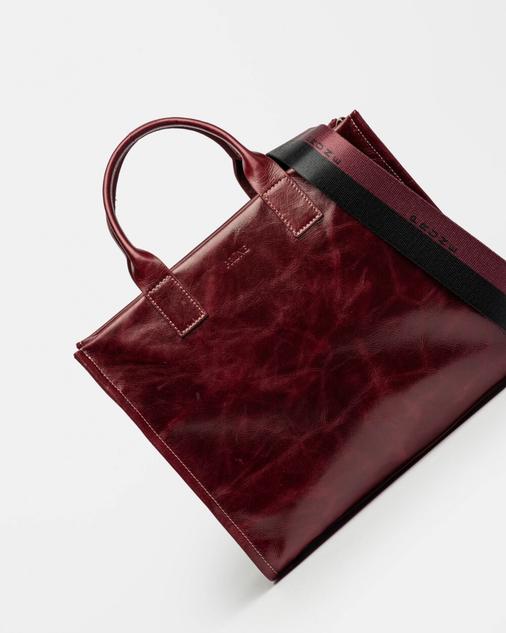 Cartera de Mano Capri En Cuero Liso Bordeaux