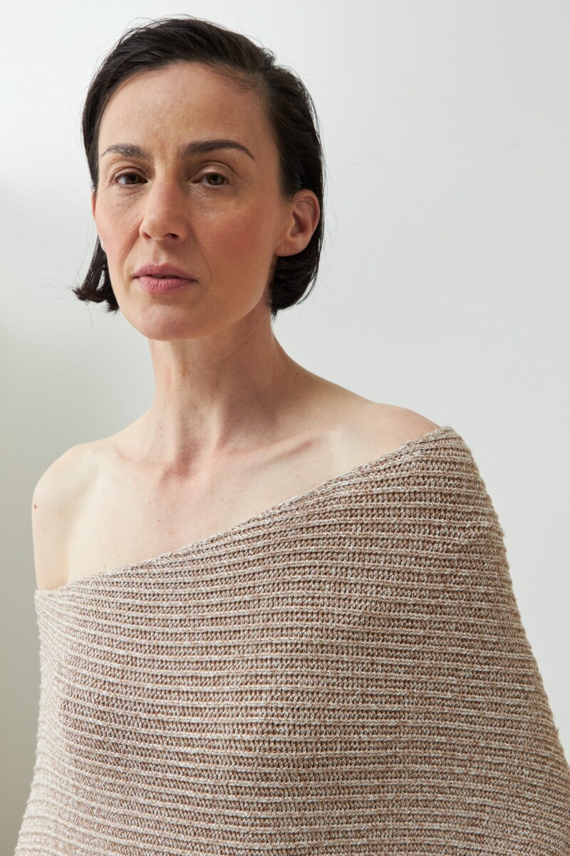 Capa tejida irregular tostado