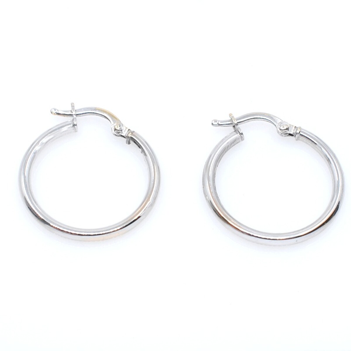 Aros finos en oro 18k blanco de 20mm 