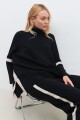 Polera oversized bicolor negro