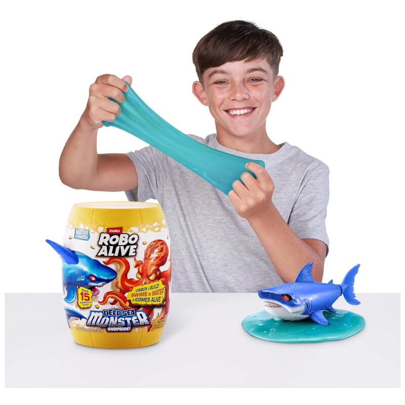 Zuru Robo Alive Deep Sea Monster Surprise Tiburón