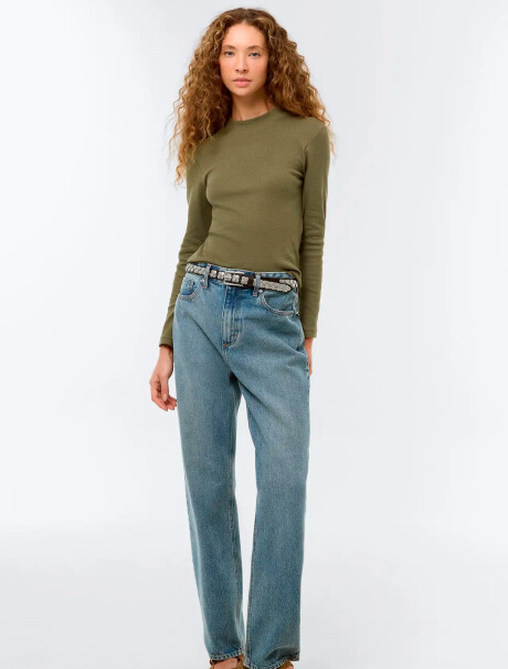 BLUSA DE CUELLO ALTO ACANALADO VERDE