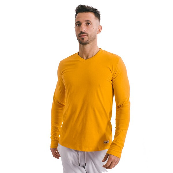 Remera - Muvem - Muvem MEN "V" NECK ML de Hombre - WMU21018 Dorado