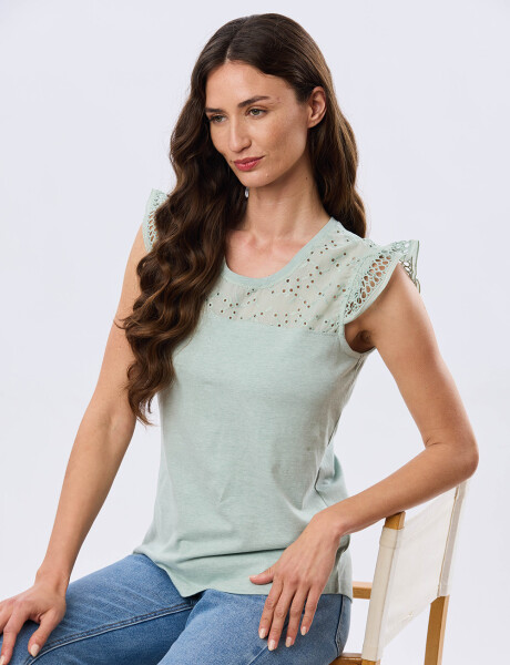 REMERA DE ALGODÓN CON BRODERIE Verde