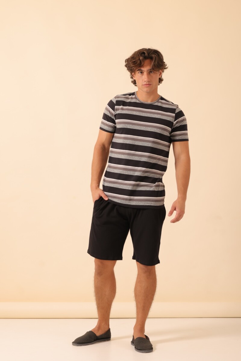 Remera a Rayas. Remera a Rayas.