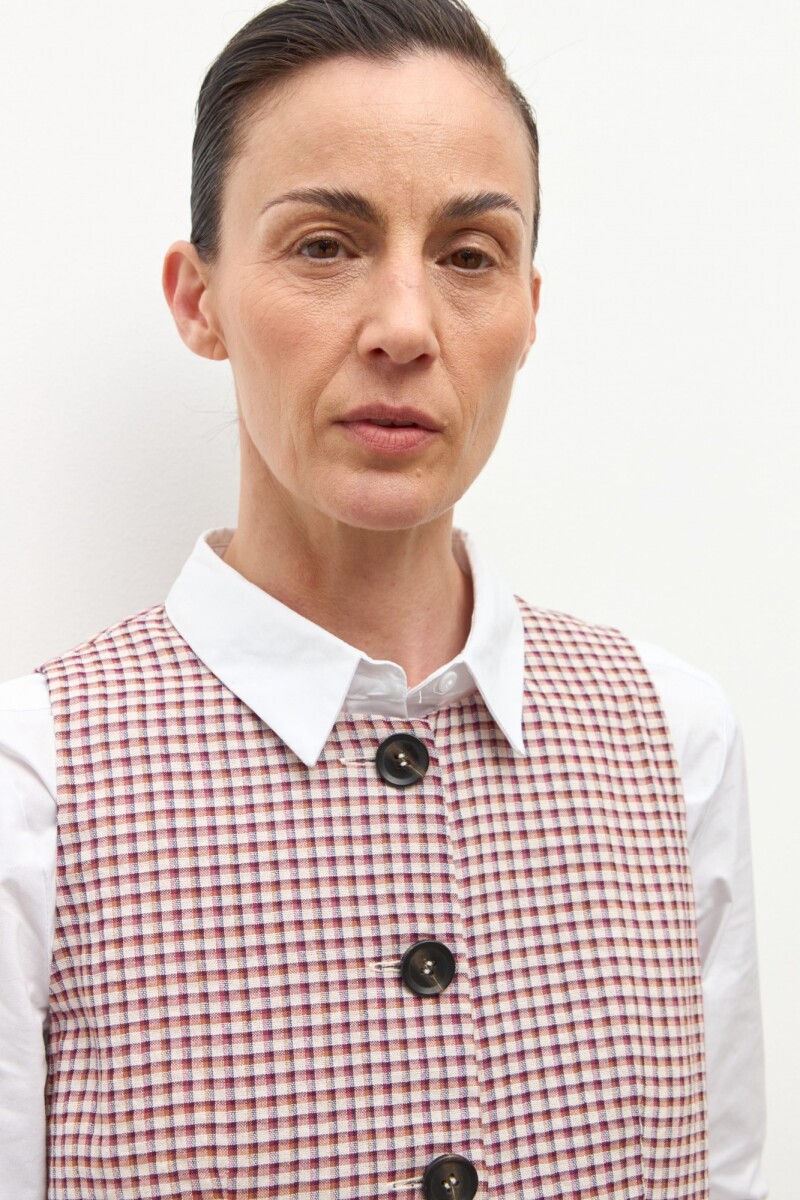 Chaleco a cuadros beige