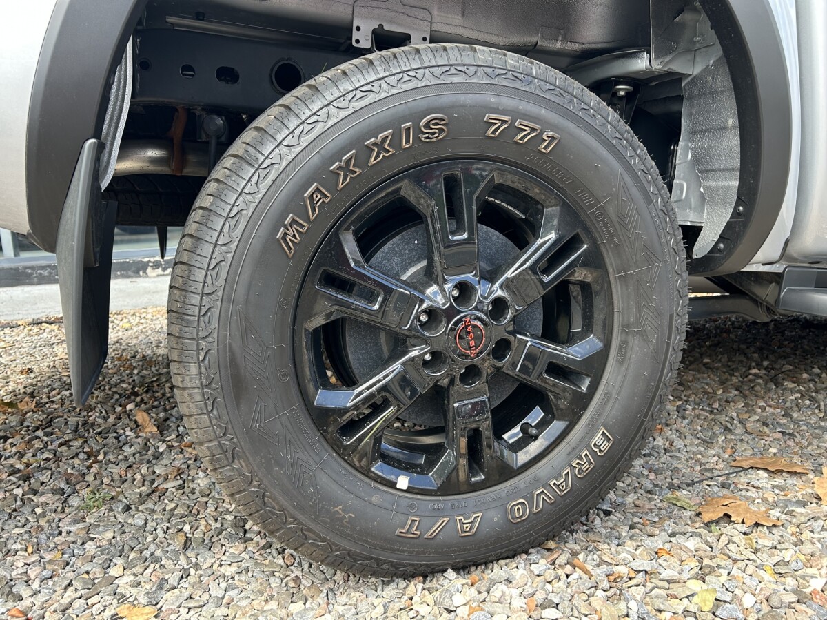 Nissan Frontier PRO-4X 2.5 4X4 DDTTi | Permuta / Financia Nissan Frontier PRO-4X 2.5 4X4 DDTTi | Permuta / Financia