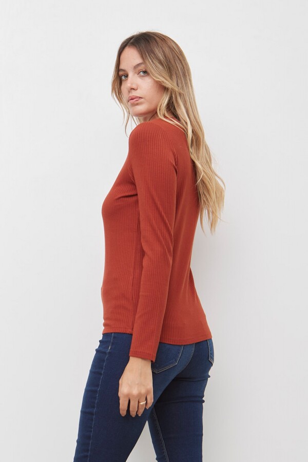 Remera Ribs TERRACOTA